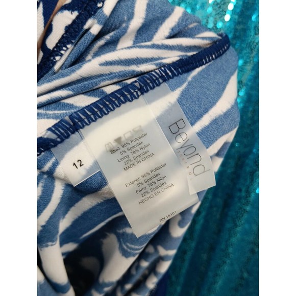 NWOT Beyond Control Swimwear Women's Tankini Deep Plunge Molded Cups Size 12 - Picture 10 of 11